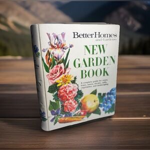 Vintage 1975 Better Homes and Gardens New Garden Book - 5-Ring Binder Edition